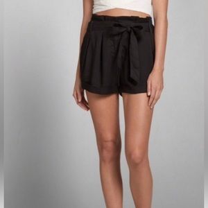 Abercrombie & Fitch Paperbag Waist Linen Shorts